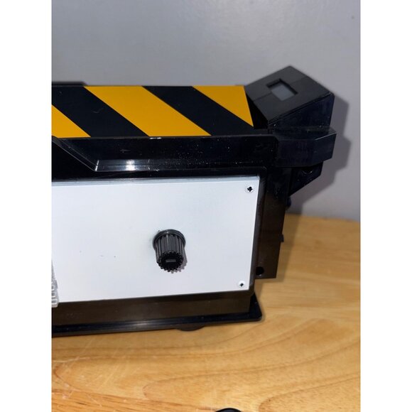Wal-Mart Exclusive 2019 GHOSTBUSTERS Ghost Trap with Foot Pedal by Imagine - Picture 8 of 13